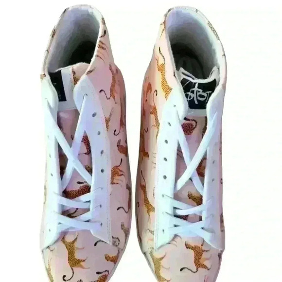 OTBT Hologram Cheetah Print Sneakers (Women) sz 8 - Picture 3 of 6